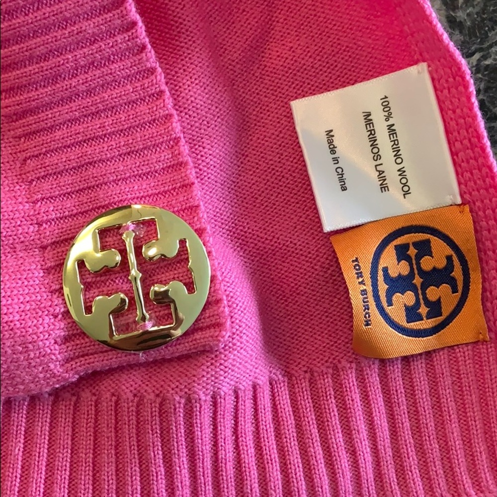 Pink, 100% merino wool, Tory Burch scarf.